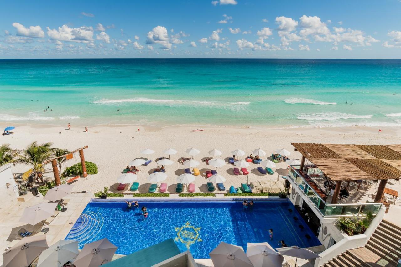 *Turquoise Escape- Beachfront Studio By Casa Paraiso* カンクン エクステリア 写真