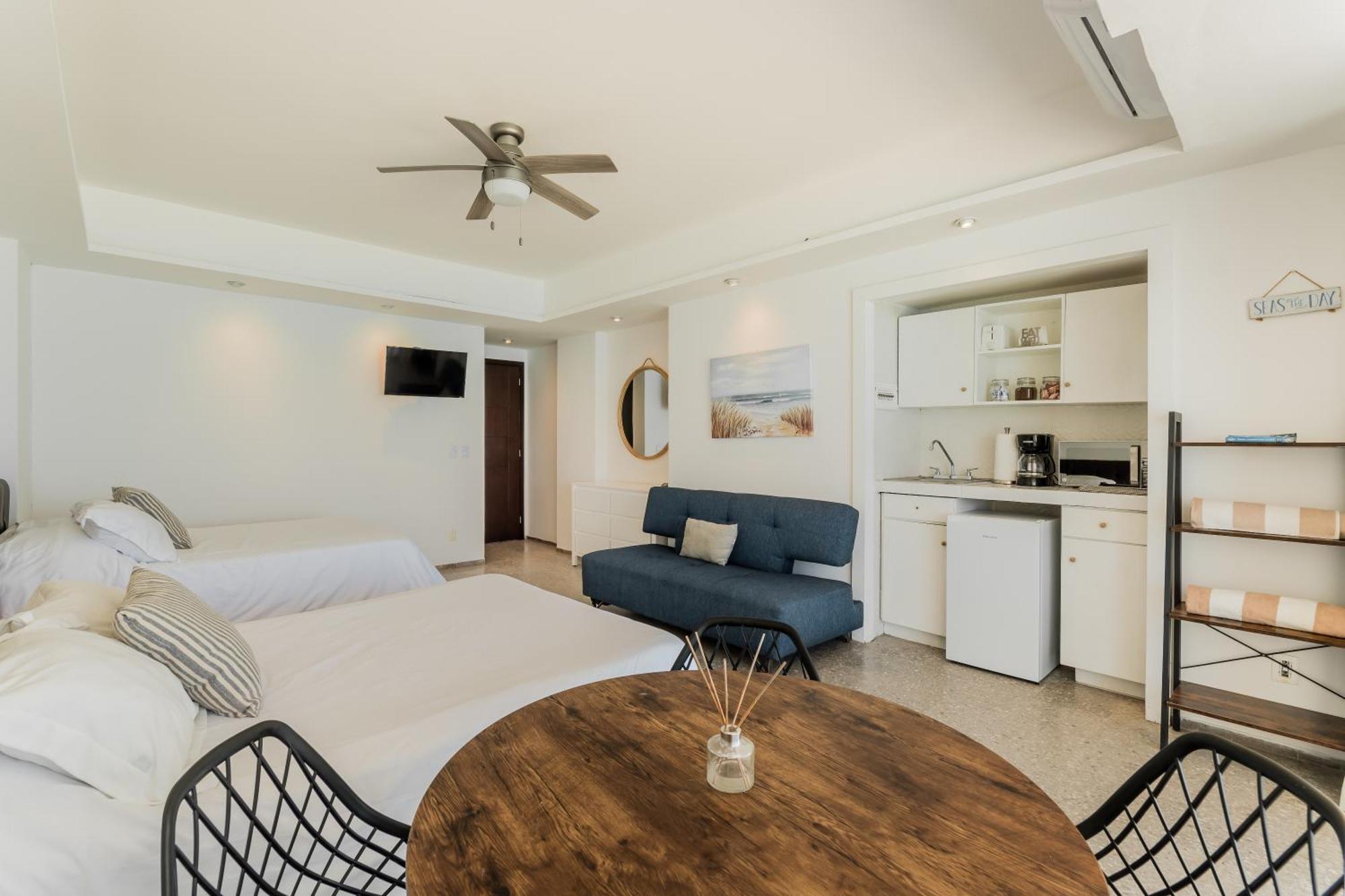 *Turquoise Escape- Beachfront Studio By Casa Paraiso* カンクン エクステリア 写真
