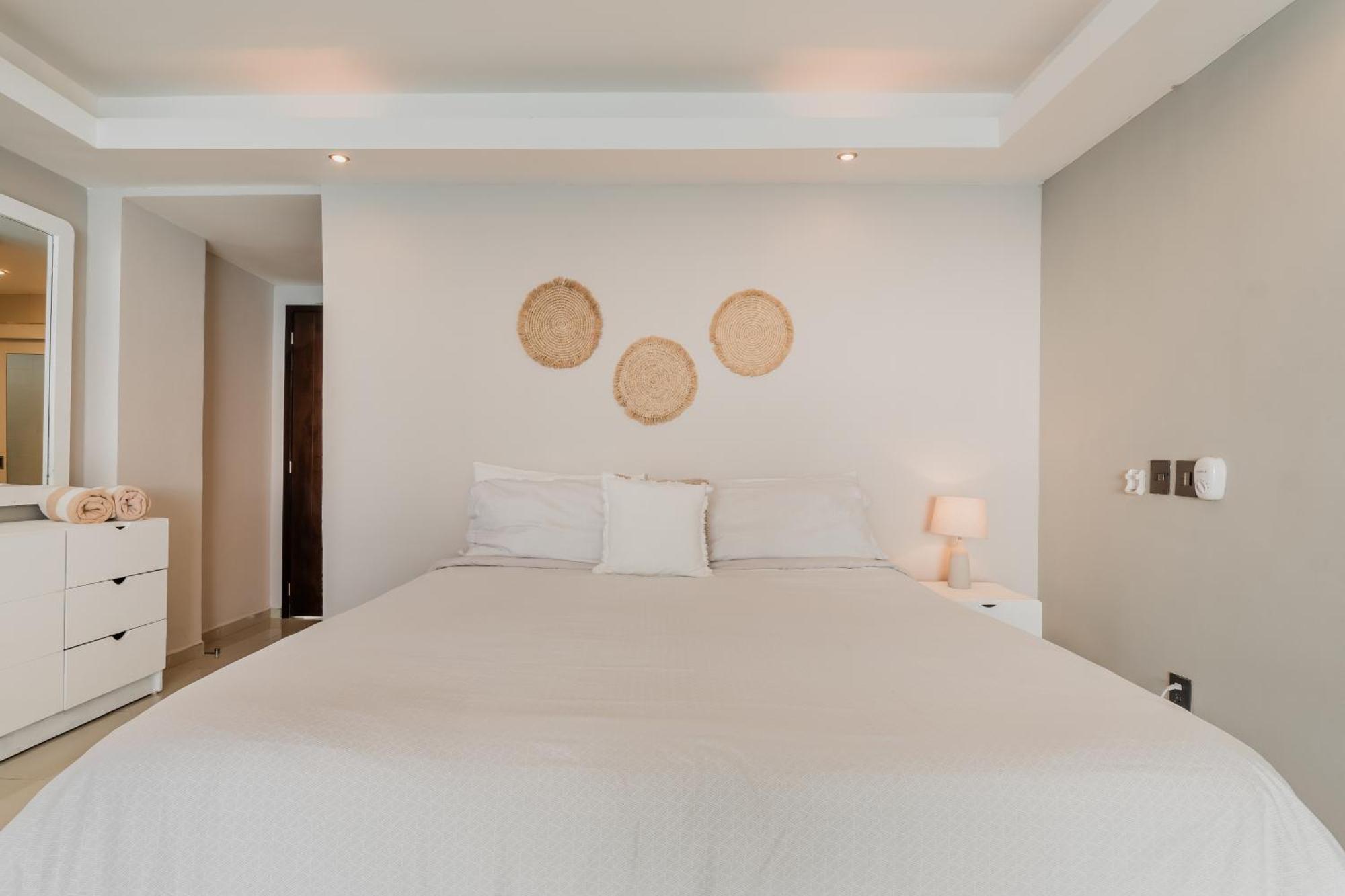 *Turquoise Escape- Beachfront Studio By Casa Paraiso* カンクン エクステリア 写真